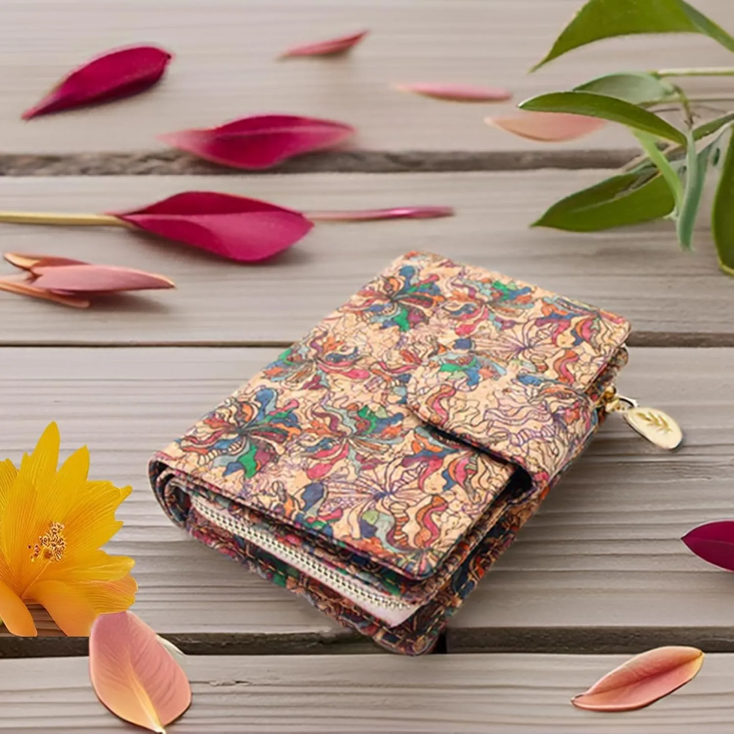 boshiho Vegan Cork Wallet, Womens Purse Slim Zipper Design with Card Holder Coin Pocket Purse Eco-friendly Vegan Gift