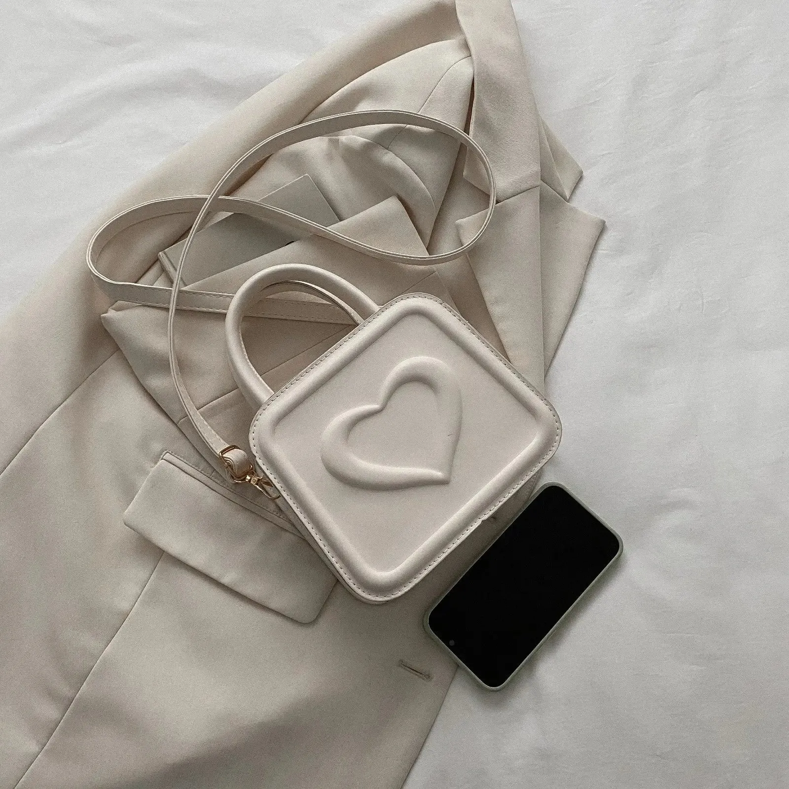 Chic Square Bag Compact & Stylish