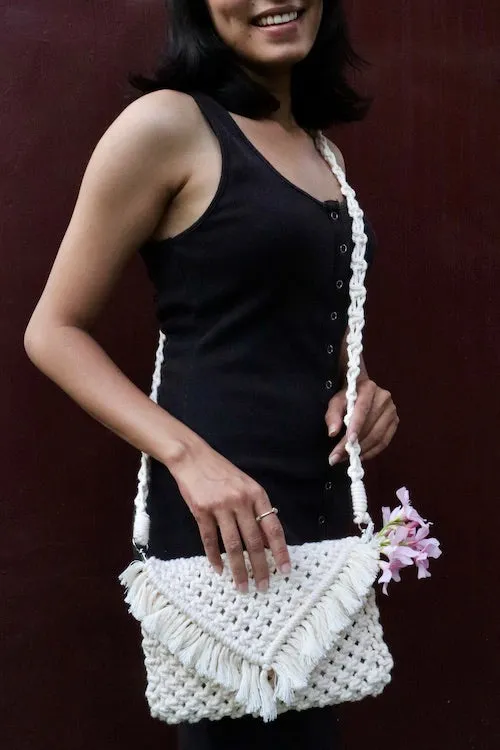 Handcrafted Macrame Clutch Bag with swing (Off-white)