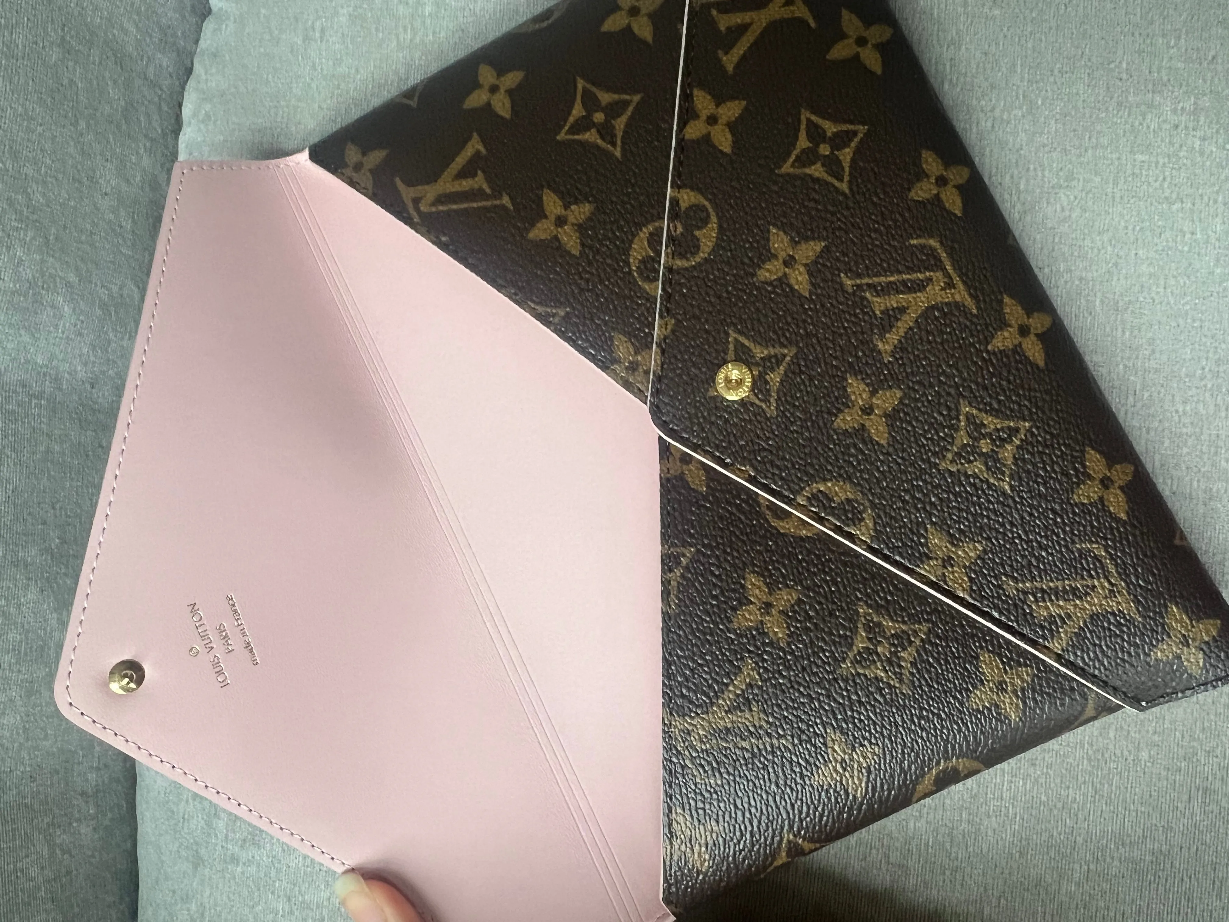 Trendy Inspired Louis Vuitton Large Kirigami Pouch Monogram